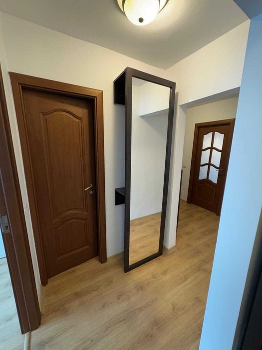 Apartament de inchiriat, 3 camere decomandat, zona centrala, Bacau