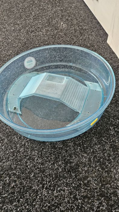 Vând acvariu broasca țestoasă