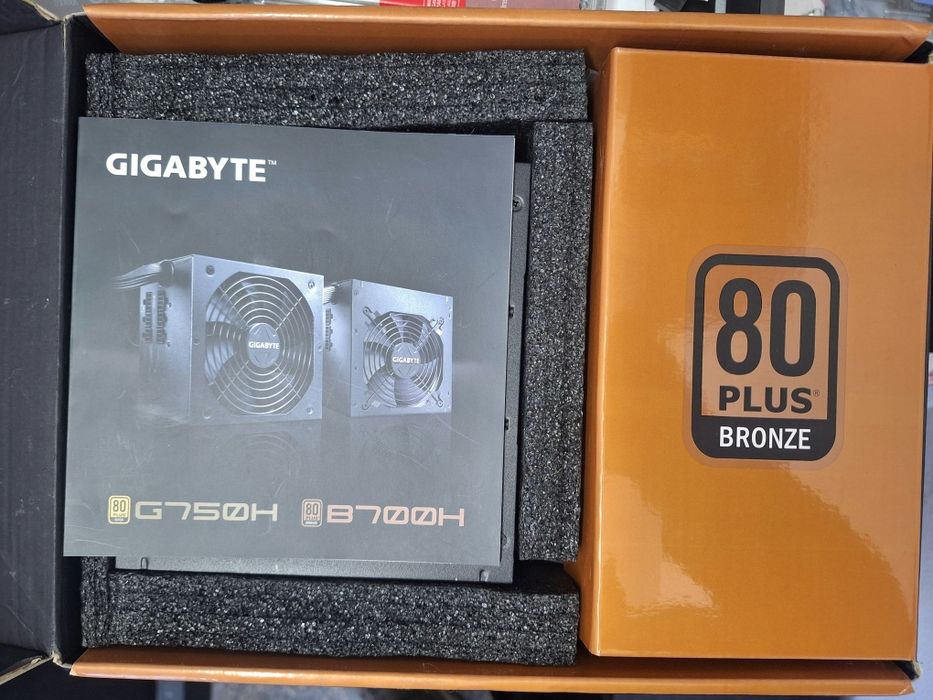 GIGABYTE B700H захранване за компютър 700W bronze