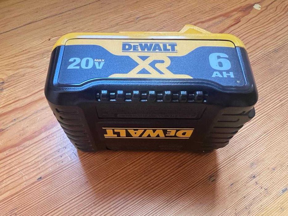 Аккумулятор Dewalt Девольт DCB206 6Ah