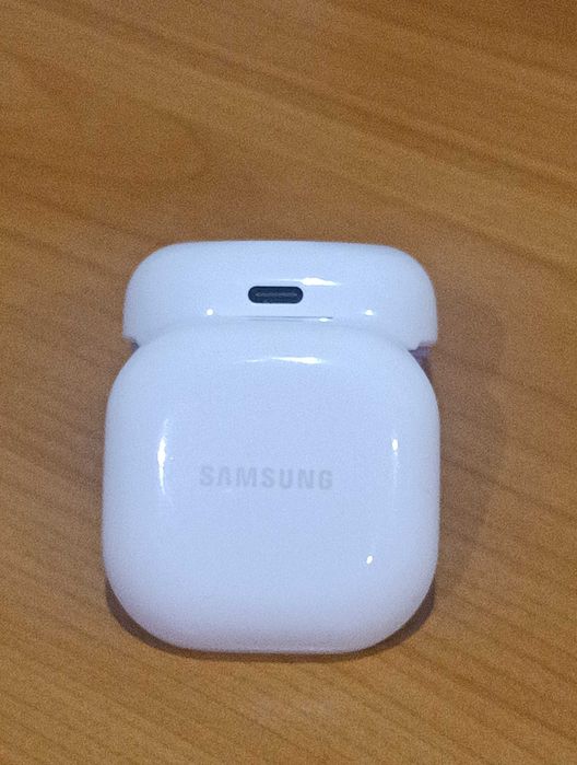 Безжични слушалки - Samsung Galaxy Buds 2