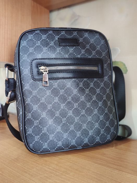 Продам новую барсетку