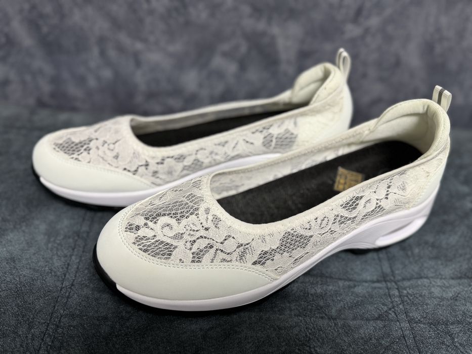 Продам босоножки