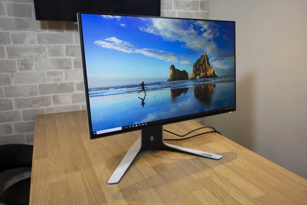Alienware 27" Gaming Monitor | AW2721D 240hz | G-SYNC® ULTIMATE / VRR