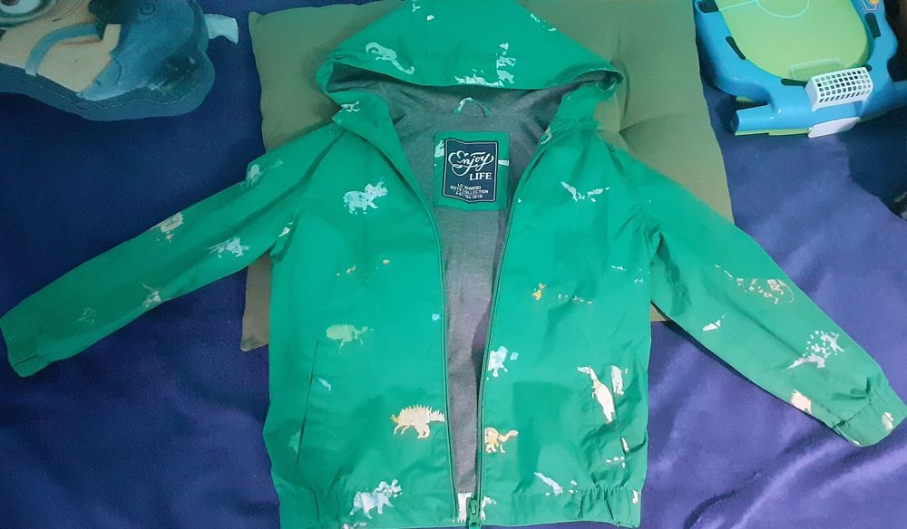 Geaca marimea 104/110