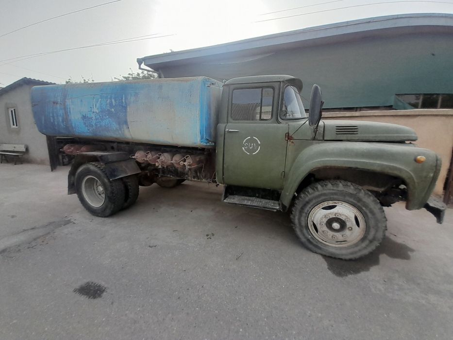 Zil Vodavoz. 1975 yil.