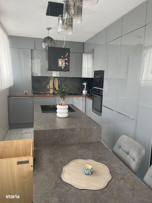 Vânzare Penthouse Apartament 3 camere separate Bucătărie Garaj inclus