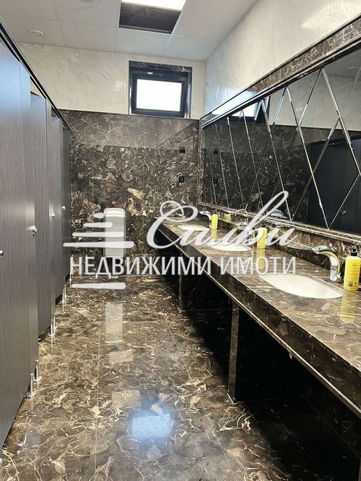 Дава се под наем Офис в Шумен, Център - 22 кв.м за 229.5 € - Снимка #4