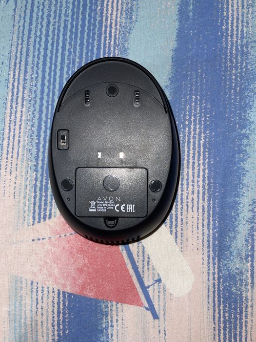 Lampa LED pt unghii Avon noua