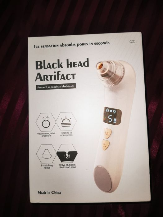 Почистващ уред за лице с камера