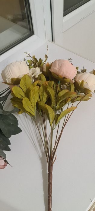 Продам искусс.пионы