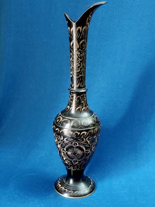 Продам Индийские вазы