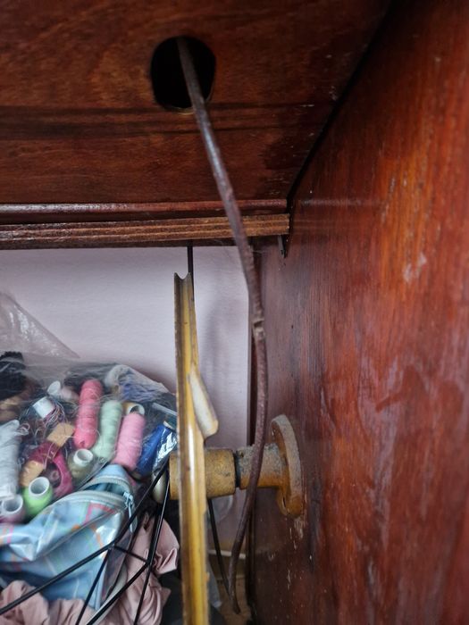 Vand Masini de cusut  ieftine