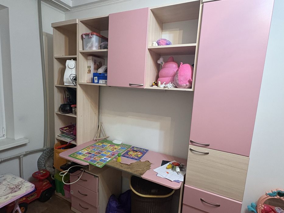 Мебель для девочки в детскую