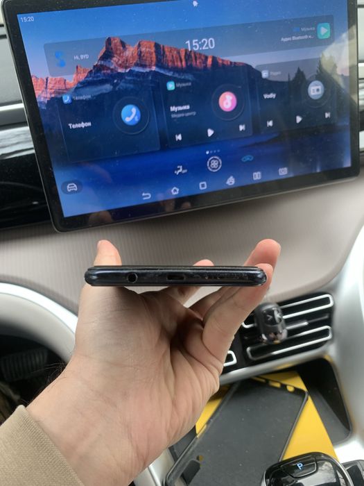 Продам Samsung Galaxy A7 (2018)