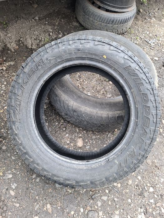 Vand 2 anvelooe 215 60 17 falken m+s ca noi dot 2024
