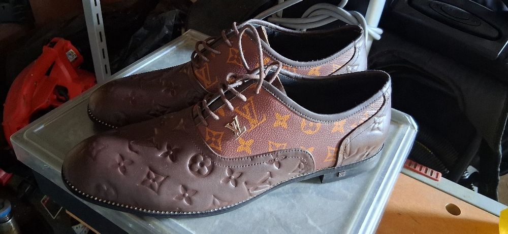 Pantofi din   piele