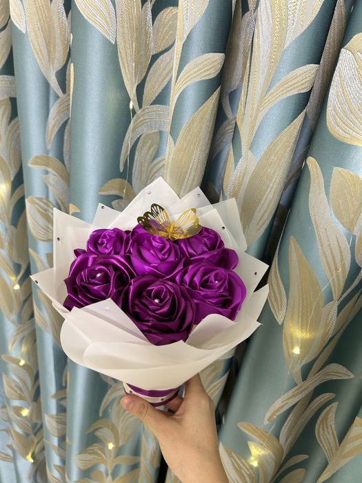 Атласные розы ручной работы