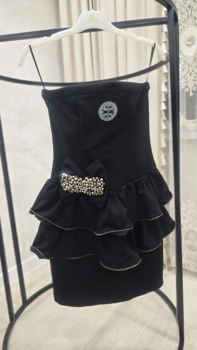 Женское платье нарядное