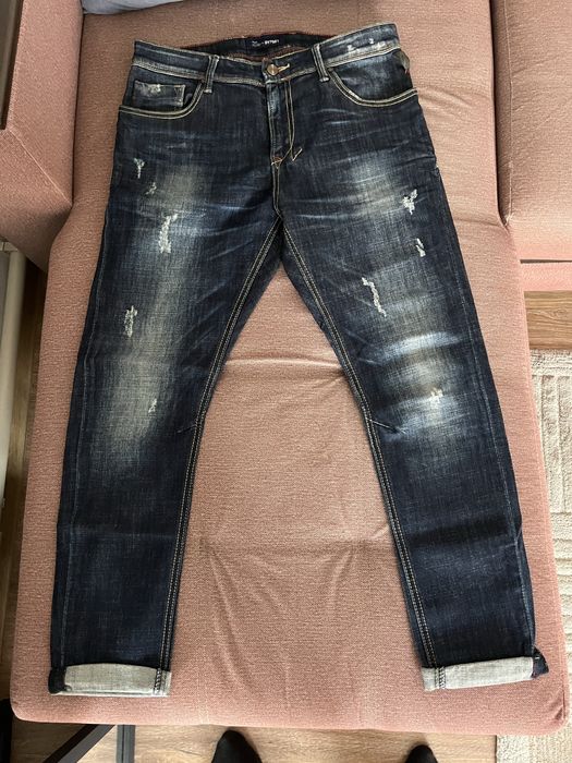 Продам мужские джинсы полу галифе. Цена 10000 тг.