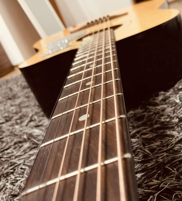 Chitară acustică Ibanez