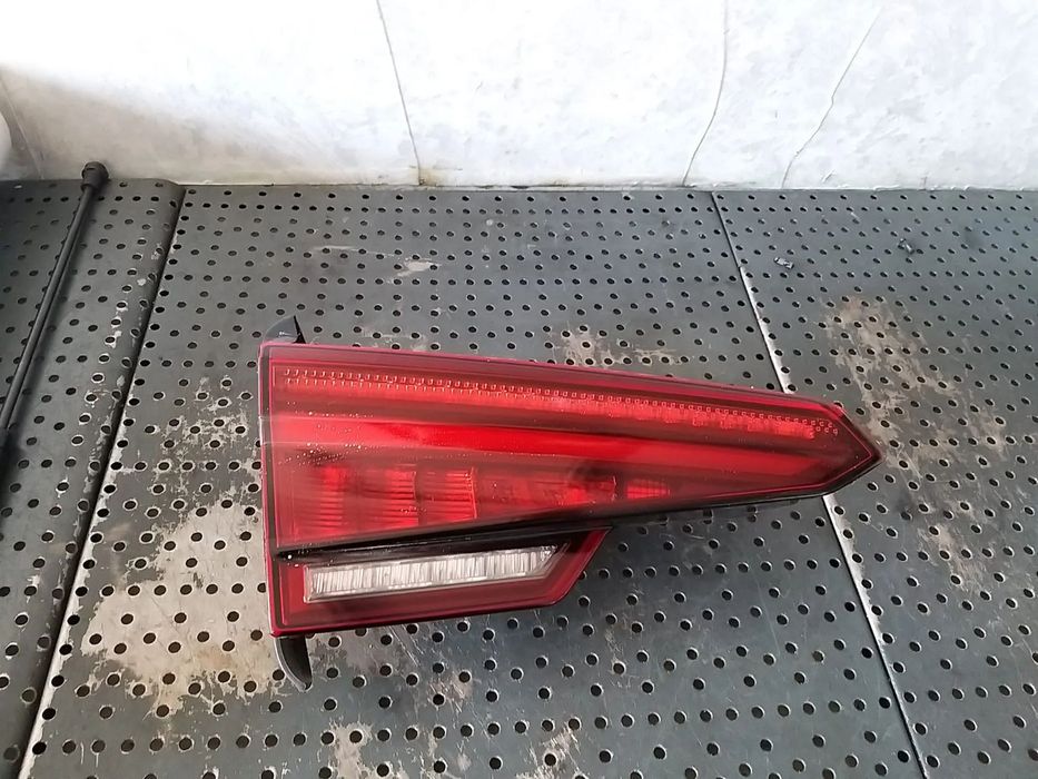 Stop tripla lampa led stanga haion audi a4 b9 8w berlina 8w5945093g 2sv01224723