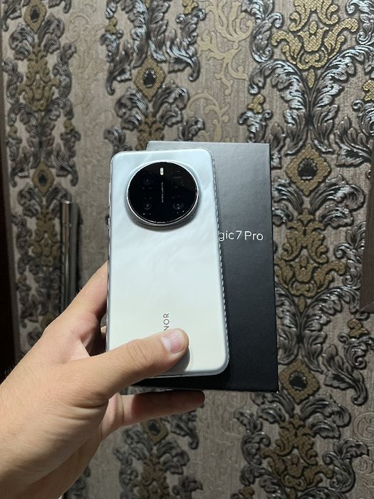 Honor Magic 7 Pro 16/512