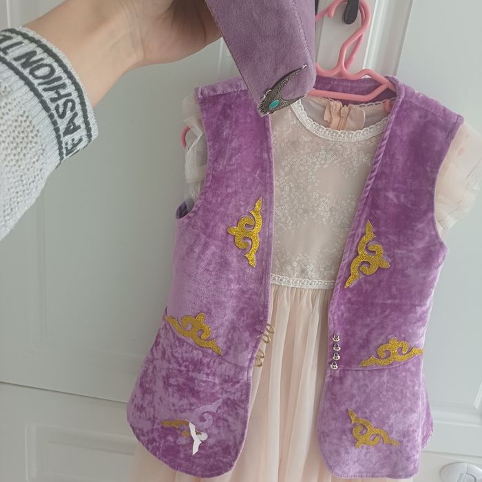 жакет тақиясымен кажекей