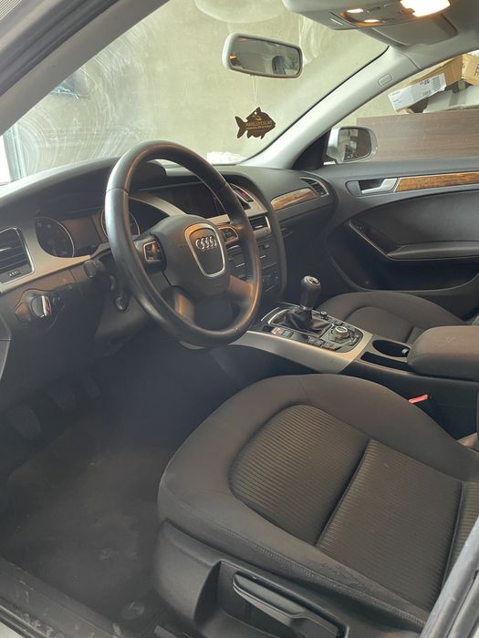 AUDI A4 2010 — imagine 5