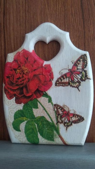 Картинки пано и камбанки, направени с декупаж