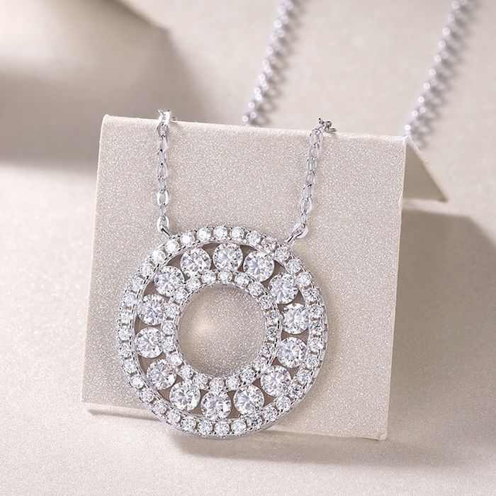 Lănțișor cu Moissanite