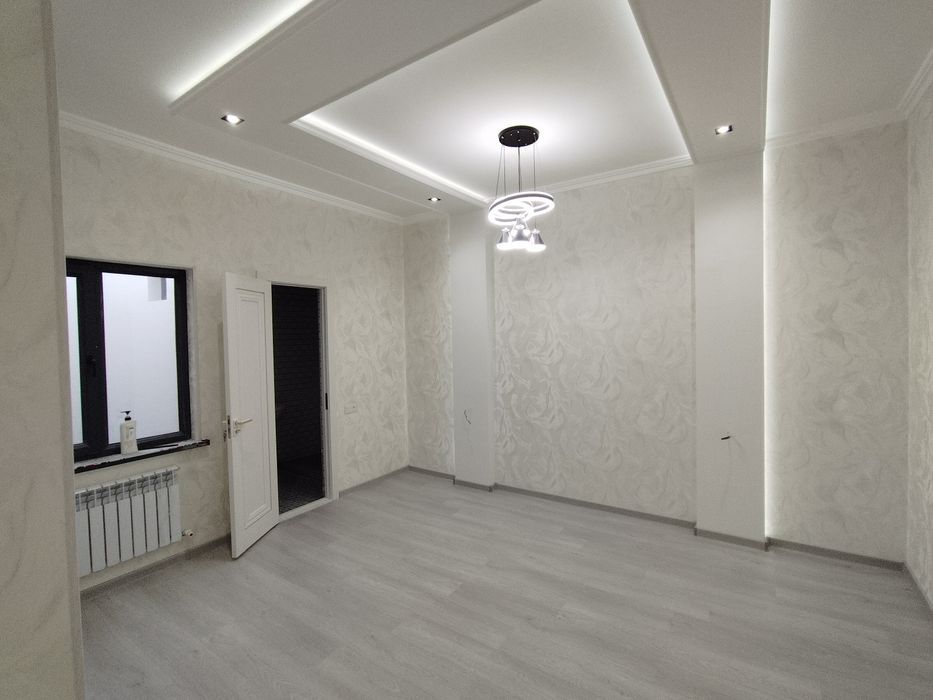 Сергели Янгихаёт сагбон кўчаси 4 хона 150м² 2 сотик