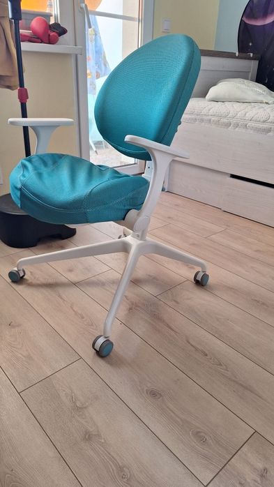 Детски стол за компютър