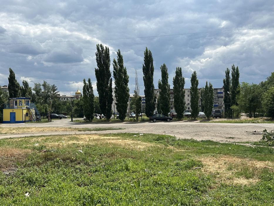 Продаеться стоянка район Ивано-Франко