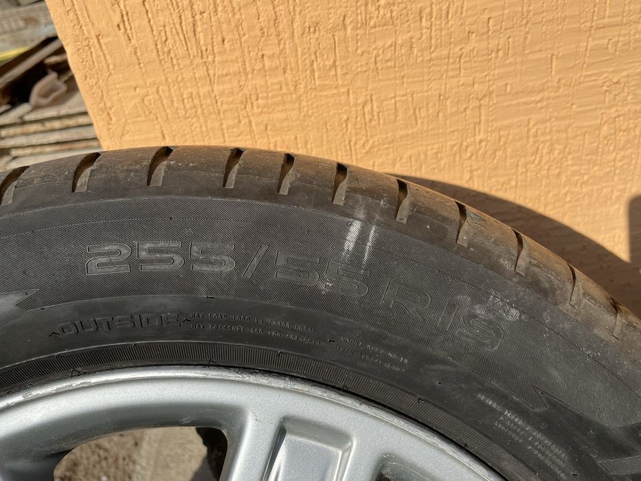 Шина на Ланд Ровер