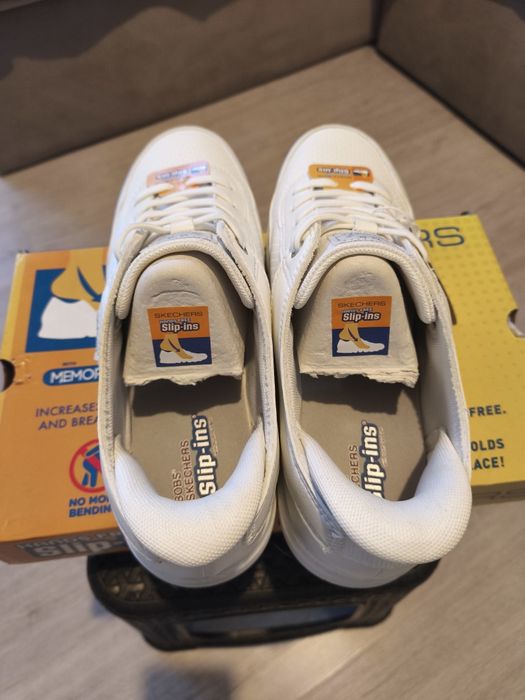 Skechers Hands free slip-ins бели дамски кецове