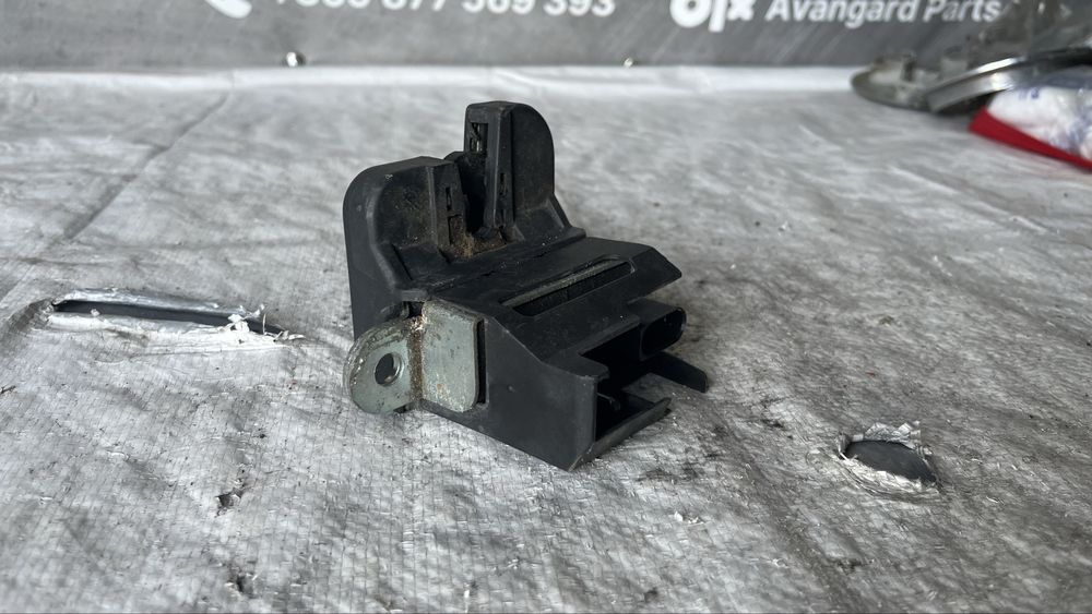 Volkswagen Passat B6 брава багажна врата