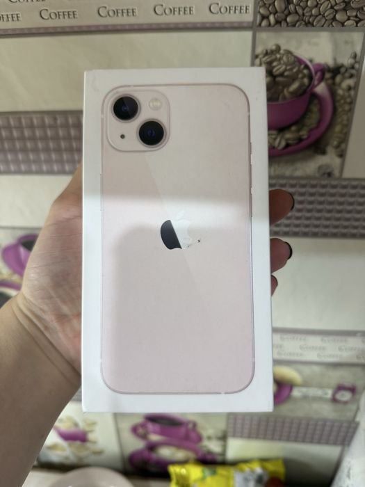 Продам iphone 13, pink