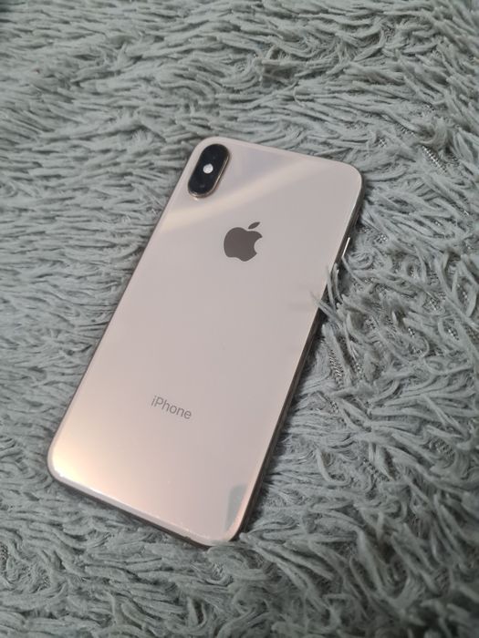 Продам Iphone XS в Отличном состоянии