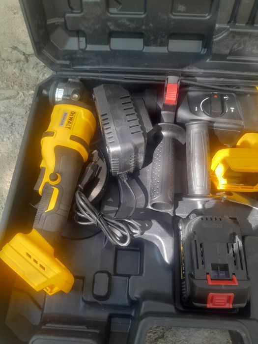 Перфаратор и балгарка Продам аккумуляторный набор инструментов DEWALT