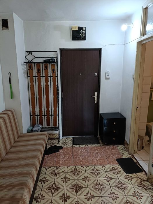 Inchiriez apartament o camera gradini manastur