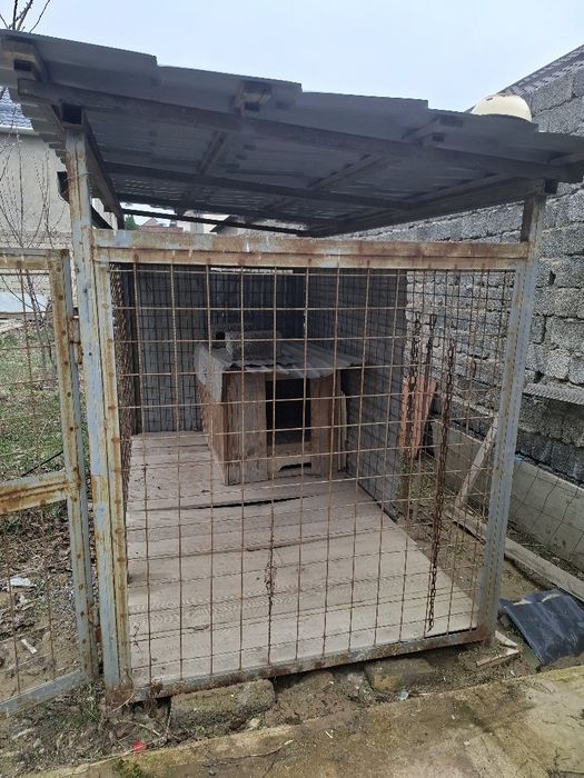 Продам б/у вольер для собаки