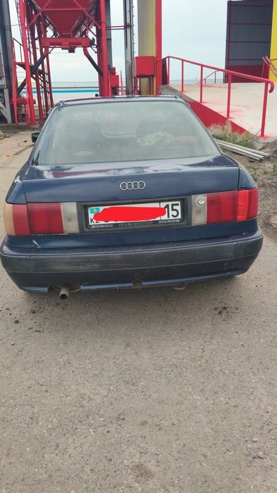 Продам Ауди б4 срочно