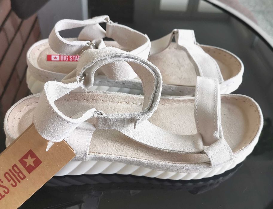 Нови дамски сандали 38, 39 номер