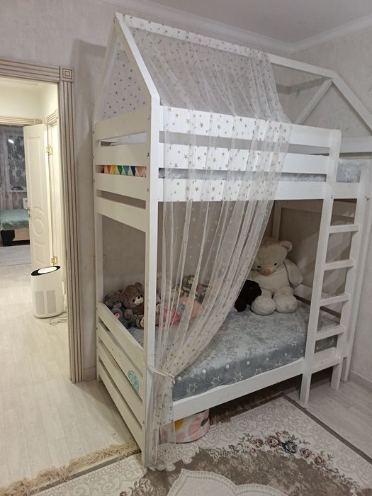 Продам 2-х ярусную кровать