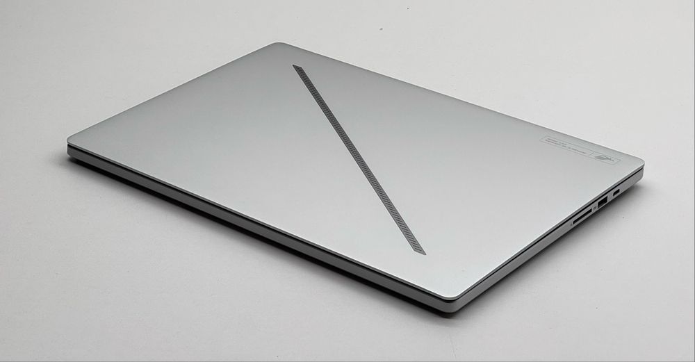 Asus ROG Zephyrus G16 Ultra 9 185H RTX 4060 8GB LPDDR5X 32GB 1TB SSD