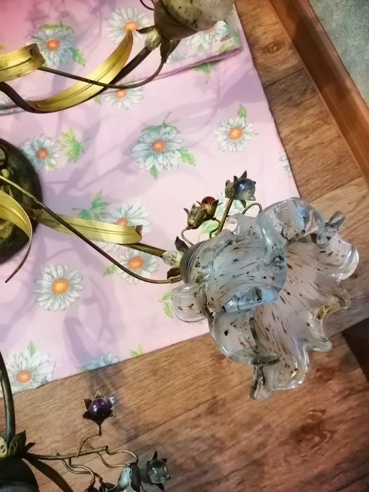 Люстры для зала и спальни