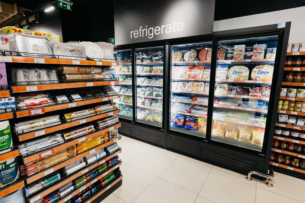 Rafturi metalice si vitrine frigorifice DEPOZIT CRAIOVA