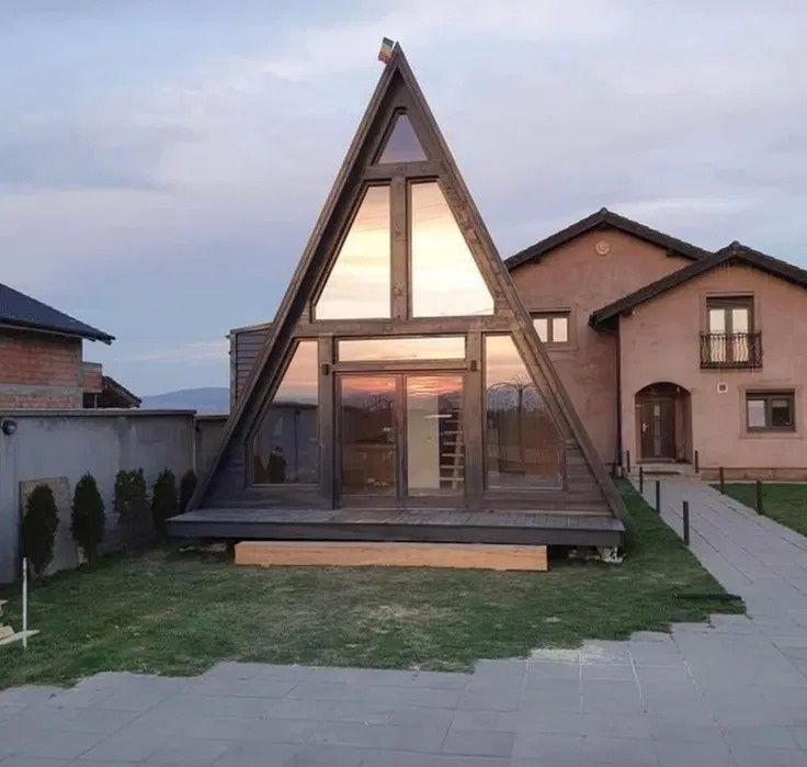 Construim containere modulare de diferite modele si dimensiuni, din st