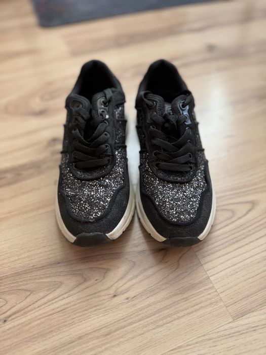 Маратонки Tamaris Тамарис 39 номер